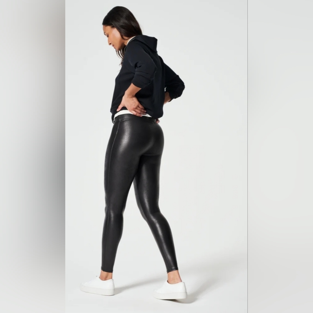 Spanx Faux Legging size L  BLACK